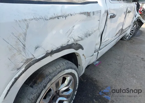 2021 Ram 1500 Limited 4X2 5'7 Box z USA, uszkodzony, nr VIN 1C6RREHT4MN769125